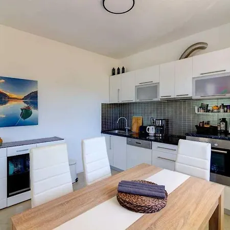 Pura Vida Crikvenica Riviera By Aneo Travel Grižane