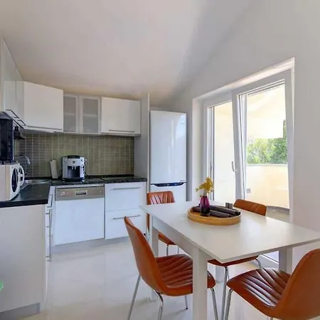 Pura Vida Crikvenica Riviera By Aneo Travel Grižane